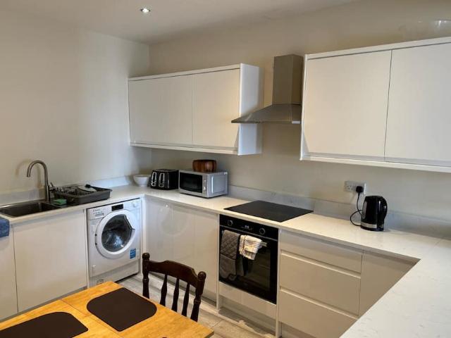 City of Edinburgh, EH1 2HH, United Kingdom | 2 bed apartment for rent #97906134 | Rentberry