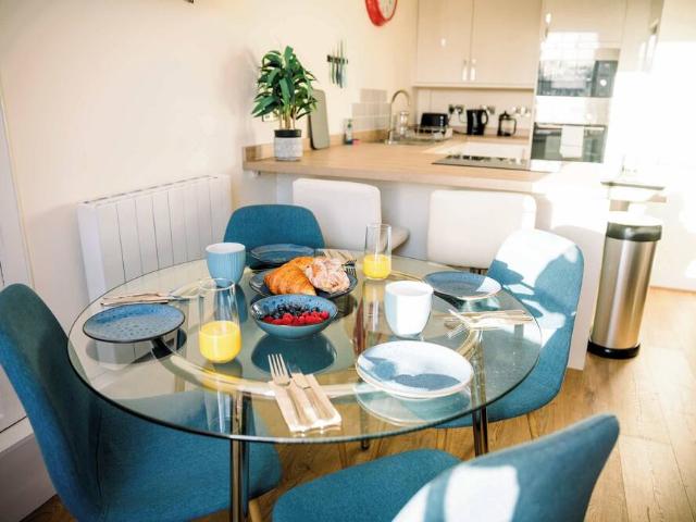 City of Edinburgh, EH1 2JL, United Kingdom | 3 bed apartment for rent #161193626 | Rentberry