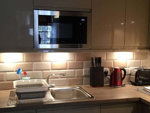 City of Edinburgh, EH1 2PB, United Kingdom | 2 bed apartment for rent #97964634 | Rentberry