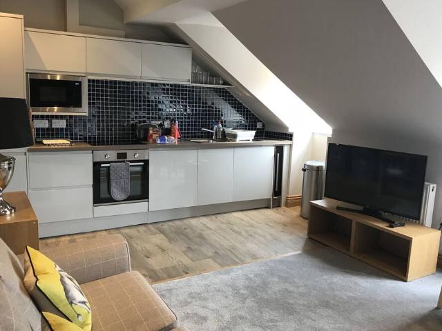 City of Edinburgh, EH1 2PB, United Kingdom | 2 bed apartment for rent #97986378 | Rentberry