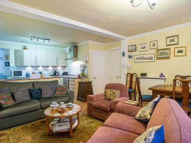 City of Edinburgh, EH1 2QE, United Kingdom | 1 bed apartment for rent #96209720 | Rentberry