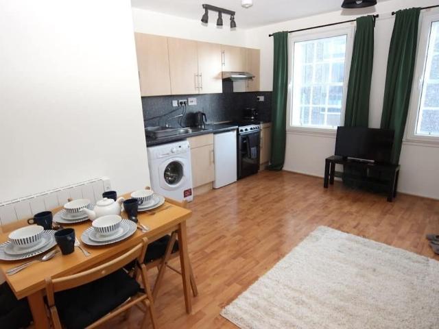City of Edinburgh, EH1 2RX, United Kingdom | 1 bed apartment for rent #168048782 | Rentberry