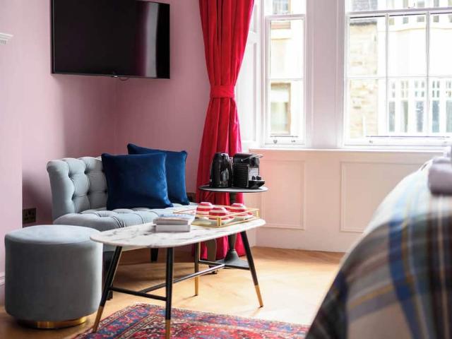 City of Edinburgh, EH2 3NH, United Kingdom | 1 bed townhouse for rent #165082631 | Rentberry