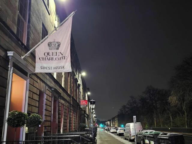 City of Edinburgh, EH2 3NH, United Kingdom | 1 bed townhouse for rent #166223637 | Rentberry