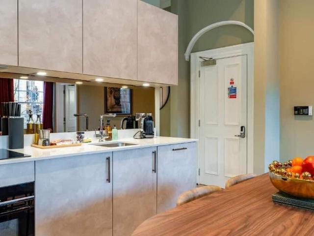 City of Edinburgh, EH2 3JZ, United Kingdom | 2 bed apartment for rent #171149817 | Rentberry