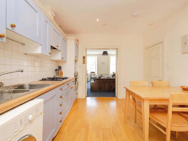 City of Edinburgh, EH2 1DF, United Kingdom | 2 bed apartment for rent #98198300 | Rentberry