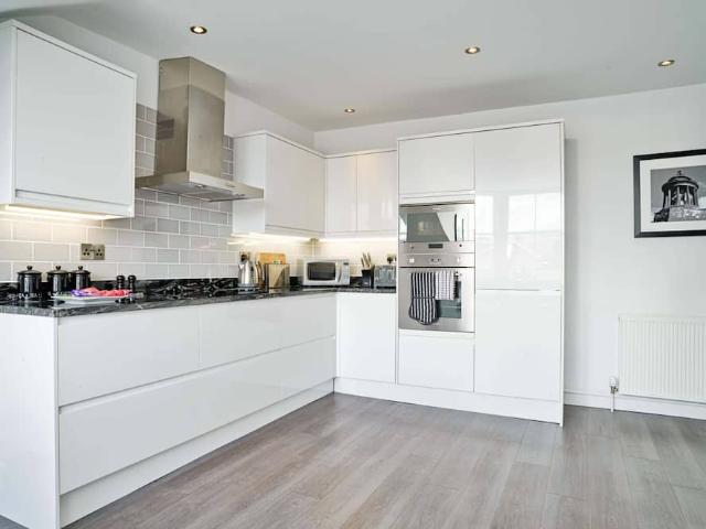 City of Edinburgh, EH2 2HT, United Kingdom | 2 bed apartment for rent #95883227 | Rentberry