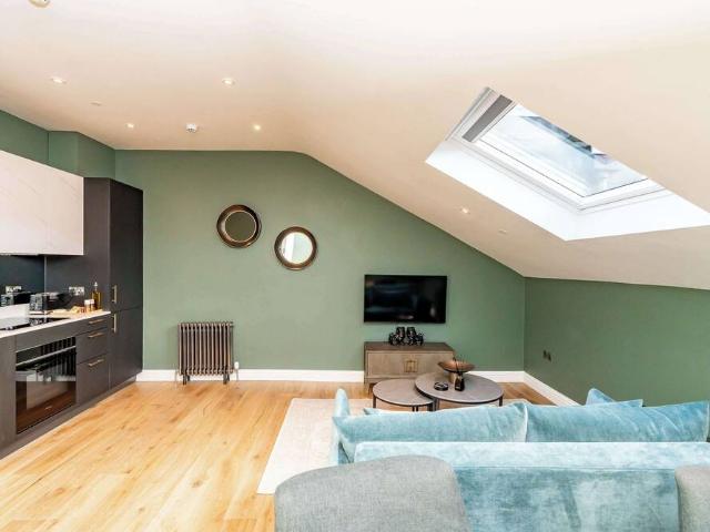 City of Edinburgh, EH2 4NG, United Kingdom | 1 bed townhouse for rent #171148619 | Rentberry
