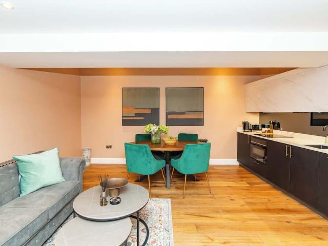 City of Edinburgh, EH2 4NG, United Kingdom | 1 bed townhouse for rent #171149593 | Rentberry