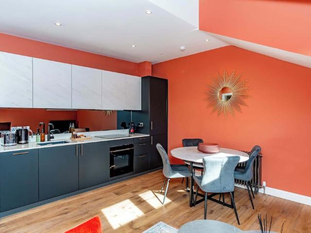 City of Edinburgh, EH2 4NG, United Kingdom | 1 bed townhouse for rent #171149701 | Rentberry