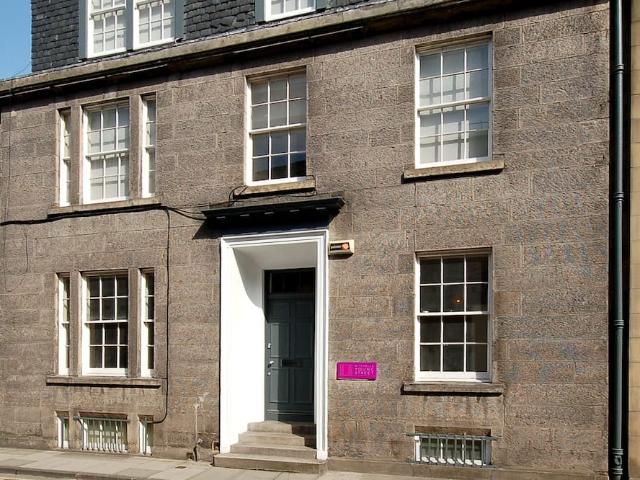 City of Edinburgh, EH2 4HU, United Kingdom | 4 bed townhouse for rent #97935004 | Rentberry