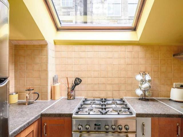 City of Edinburgh, EH2 4JB, United Kingdom | 2 bed apartment for rent #165082344 | Rentberry