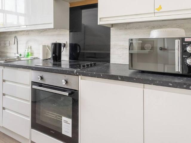City of Edinburgh, EH2 4SD, United Kingdom | 1 bed townhouse for rent #113973445 | Rentberry