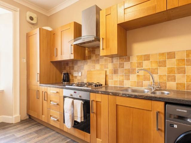 City of Edinburgh, EH3 7LJ, United Kingdom | 3 bed apartment for rent #171070422 | Rentberry