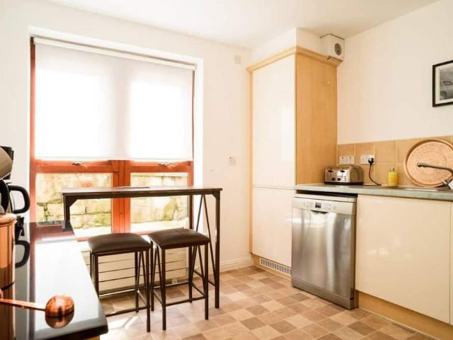 City of Edinburgh, EH3 5AD, United Kingdom | 2 bed apartment for rent #96945178 | Rentberry