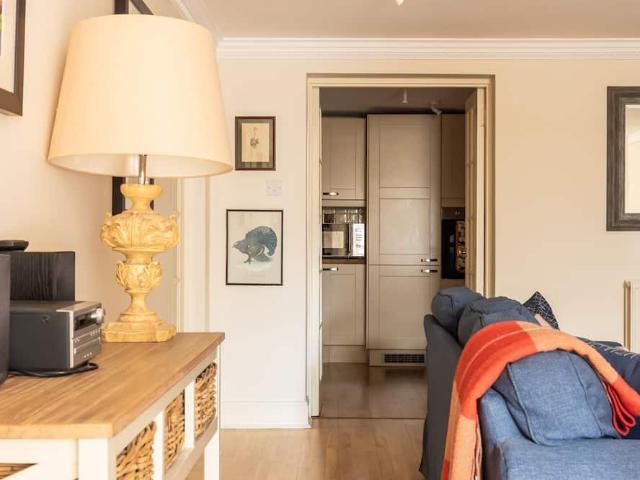 City of Edinburgh, EH3 6HG, United Kingdom | 3 bed apartment for rent #115511502 | Rentberry