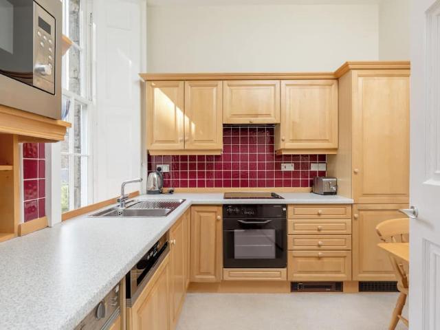 City of Edinburgh, EH3 6LW, United Kingdom | 2 bed townhouse for rent #96922205 | Rentberry