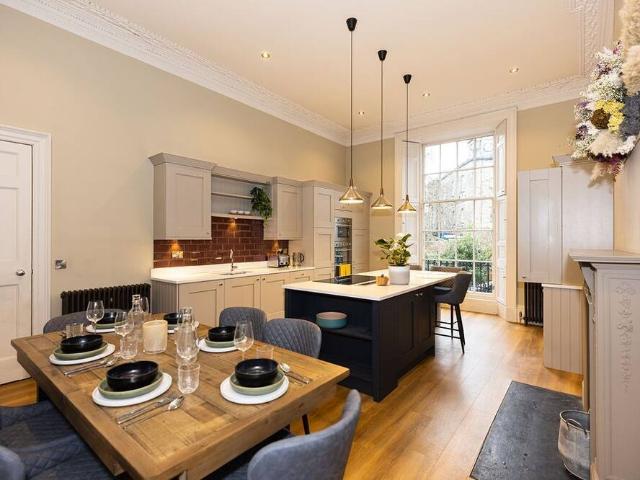 City of Edinburgh, EH3 6PU, United Kingdom | 3 bed house for rent #95677774 | Rentberry
