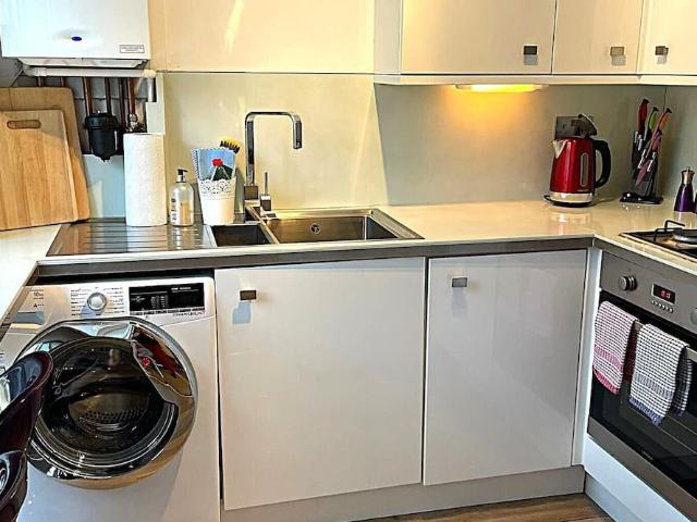 City of Edinburgh, EH3 6SA, United Kingdom | 1 bed apartment for rent #160272931 | Rentberry