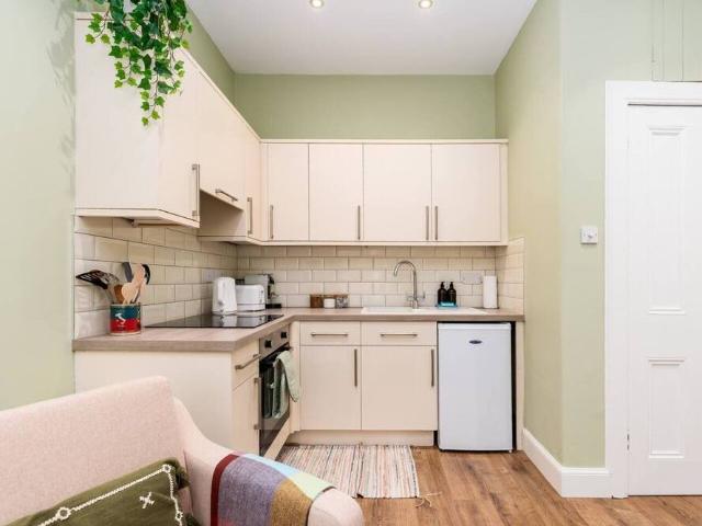 City of Edinburgh, EH3 8DF, United Kingdom | 1 bed apartment for rent #172448137 | Rentberry