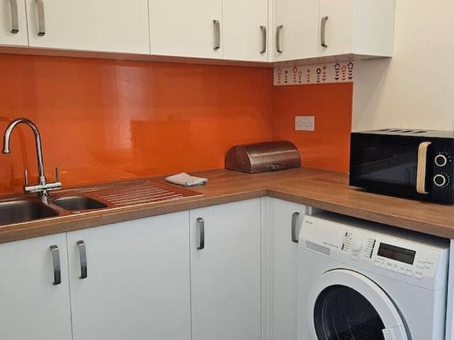 City of Edinburgh, EH4 3LP, United Kingdom | 1 bed house for rent #149469275 | Rentberry