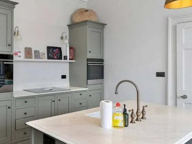 City of Edinburgh, EH4 1PT, United Kingdom | 4 bed apartment for rent #166017837 | Rentberry