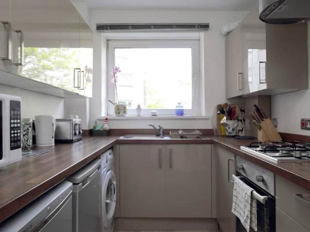 City of Edinburgh, EH4 2HP, United Kingdom | 2 bed apartment for rent #152254767 | Rentberry
