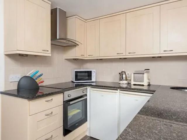City of Edinburgh, EH4 5BW, United Kingdom | 2 bed apartment for rent #147310377 | Rentberry