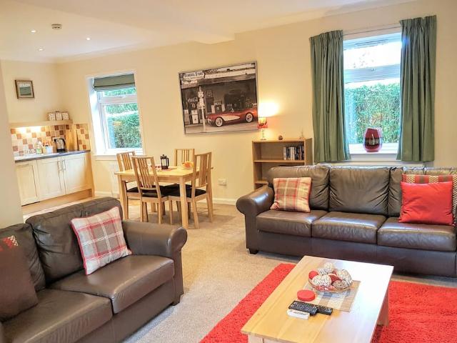 City of Edinburgh, EH4 5EQ, United Kingdom | 1 bed house for rent #95851193 | Rentberry