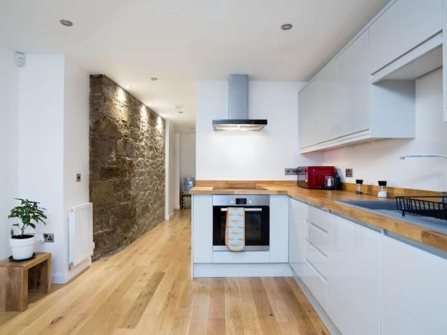 City of Edinburgh, EH5 3QF, United Kingdom | 2 bed house for rent #167058326 | Rentberry