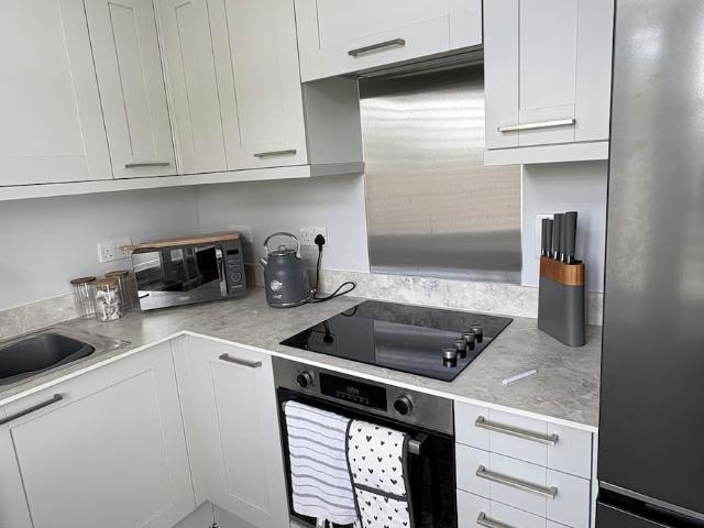 City of Edinburgh, EH5 2LB, United Kingdom | 2 bed apartment for rent #169418361 | Rentberry