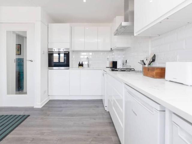 City of Edinburgh, EH6 5BZ, United Kingdom | 1 bed apartment for rent #164000583 | Rentberry