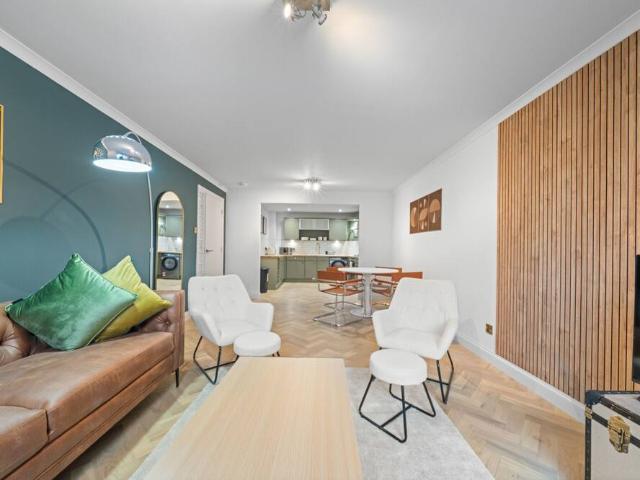 City of Edinburgh, EH6 5BF, United Kingdom | 2 bed apartment for rent #165021605 | Rentberry