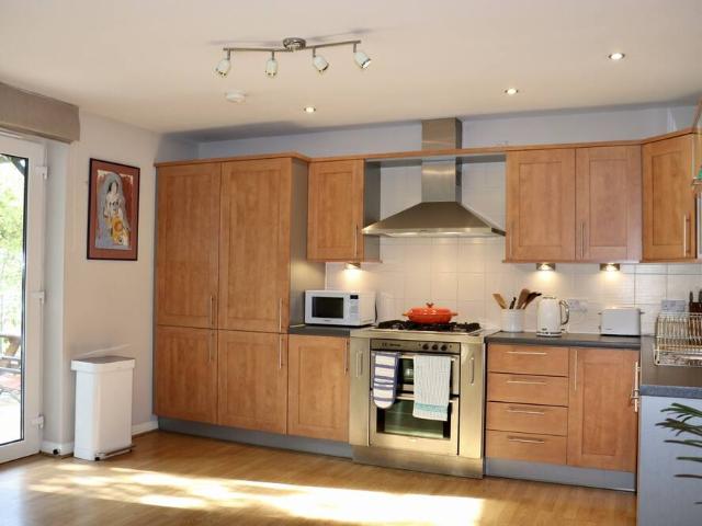 City of Edinburgh, EH6 6NH, United Kingdom | 2 bed apartment for rent #96605174 | Rentberry