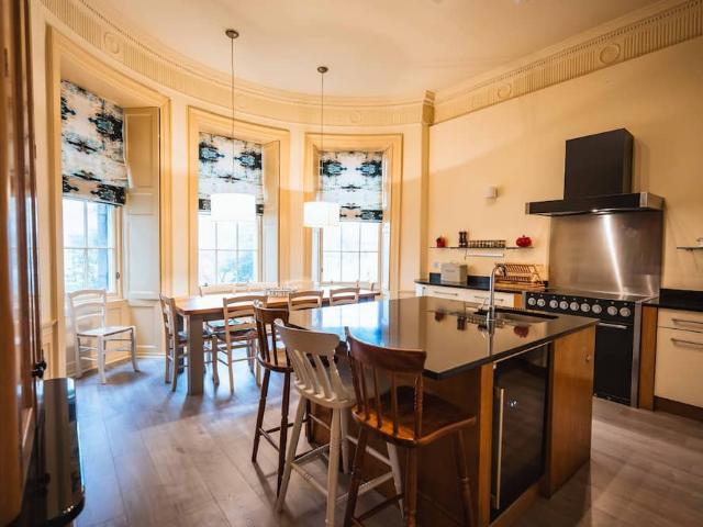 City of Edinburgh, EH7 4AB, United Kingdom | 3 bed townhouse for rent #96164201 | Rentberry