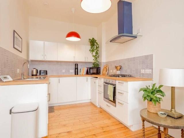 City of Edinburgh, EH7 4EA, United Kingdom | 2 bed apartment for rent #110361896 | Rentberry