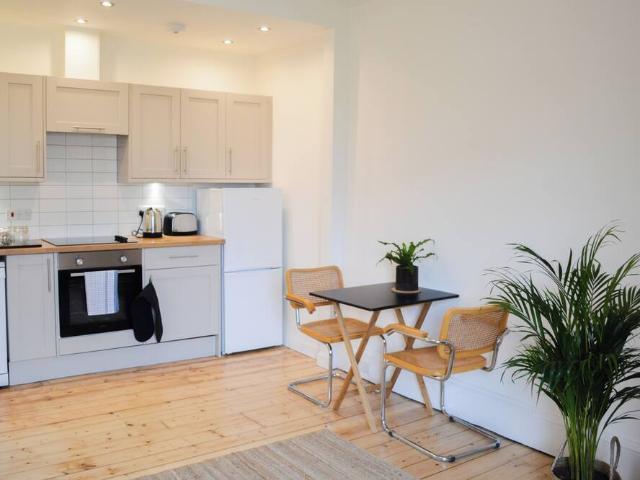 City of Edinburgh, EH7 5ET, United Kingdom | 1 bed townhouse for rent #95890308 | Rentberry