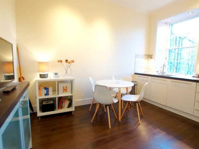 City of Edinburgh, EH7 5EZ, United Kingdom | 1 bed apartment for rent #97032822 | Rentberry