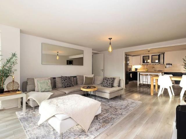 City of Edinburgh, EH7 5GU, United Kingdom | 2 bed apartment for rent #160309887 | Rentberry