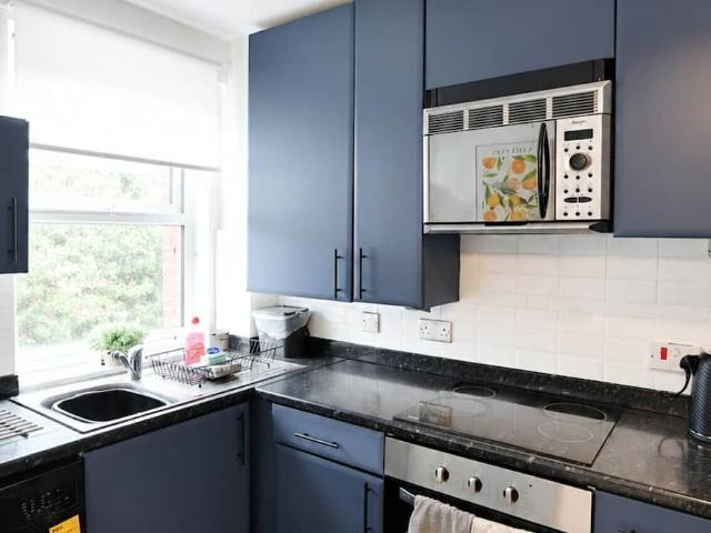 City of Edinburgh, EH7 6DH, United Kingdom | 3 bed apartment for rent #163999458 | Rentberry