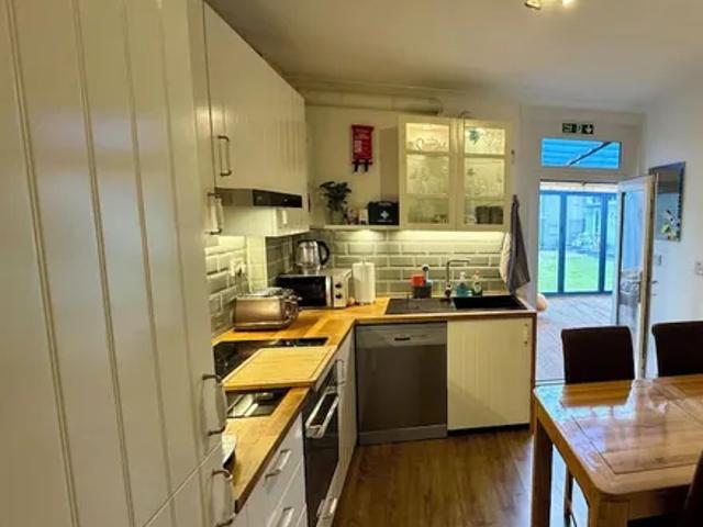City of Edinburgh, EH7 6EY, United Kingdom | 2 bed apartment for rent #133211093 | Rentberry