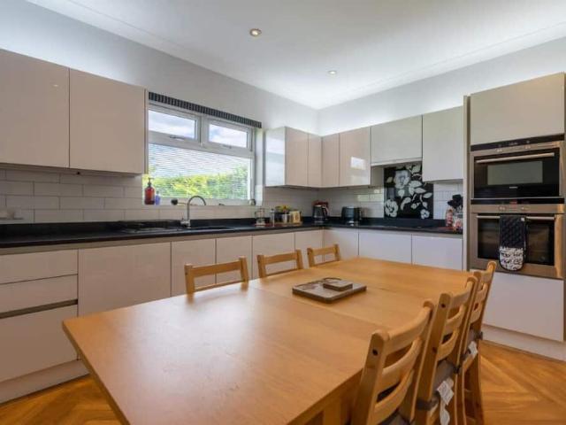 City of Edinburgh, EH7 6RH, United Kingdom | 3 bed house for rent #95582512 | Rentberry