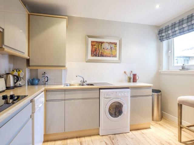 City of Edinburgh, EH8 8AU, United Kingdom | 2 bed apartment for rent #163119727 | Rentberry