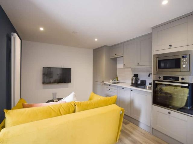 City of Edinburgh, EH8 8EJ, United Kingdom | 1 bed apartment for rent #163720557 | Rentberry