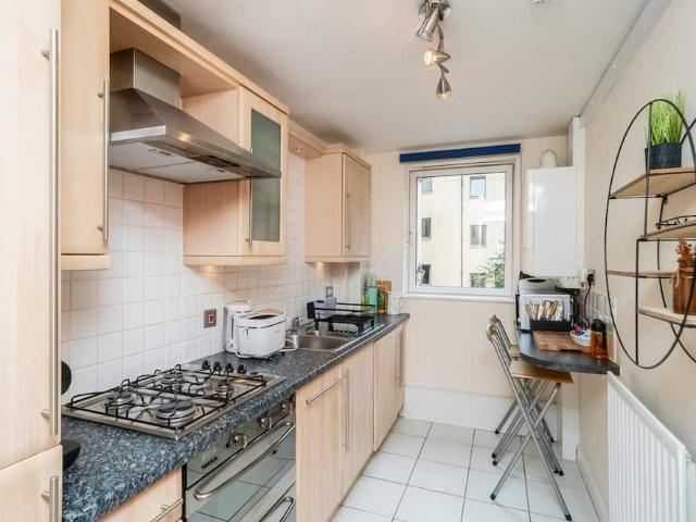 City of Edinburgh, EH8 8EQ, United Kingdom | 2 bed apartment for rent #170784712 | Rentberry