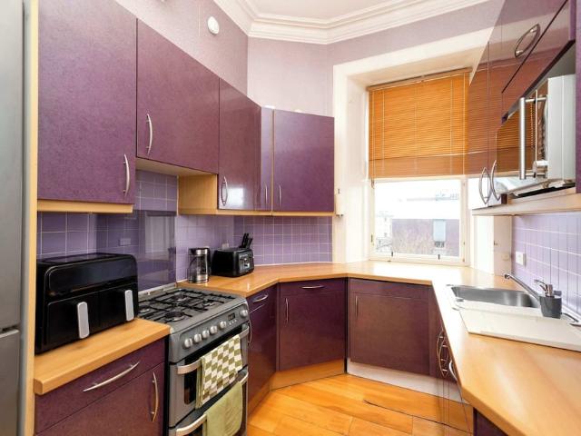 City of Edinburgh, EH8 9PS, United Kingdom | 4 bed apartment for rent #164721889 | Rentberry