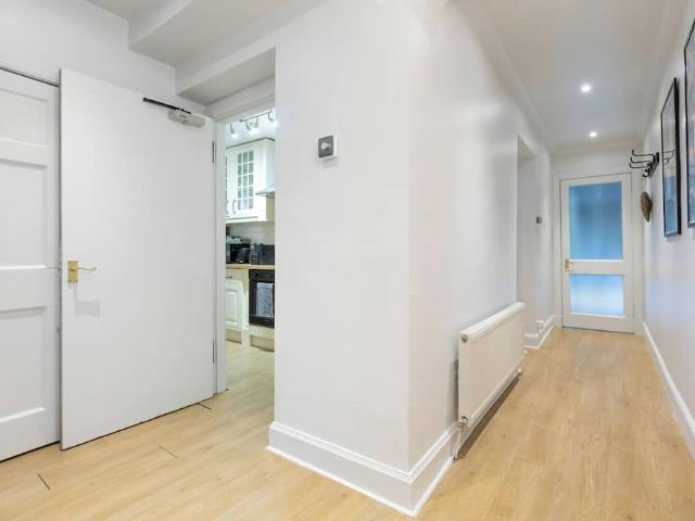 City of Edinburgh, EH8 9QT, United Kingdom | 2 bed apartment for rent #97199534 | Rentberry