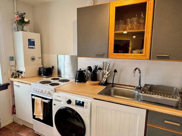 City of Edinburgh, EH8 9XQ, United Kingdom | 1 bed apartment for rent #151302337 | Rentberry