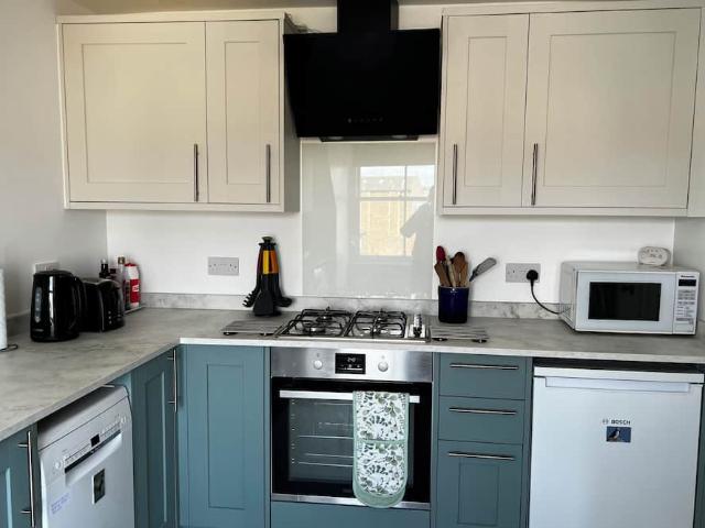 City of Edinburgh, EH9 1SR, United Kingdom | 2 bed apartment for rent #95597666 | Rentberry