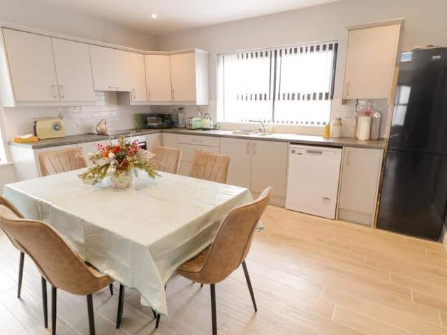 City of Edinburgh, Scotland, United Kingdom | 3 bed house for rent #166232999 | Rentberry